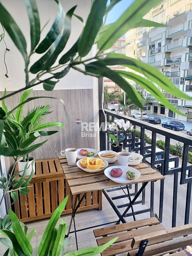 Studio til leje i Torre del Mar med swimmingpool - € 670 (Ref: 8609368)