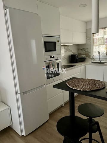 3 bedroom Apartment for rent in Torre del Mar, Vélez-Málaga - € 1,100 (Ref: 8611746)