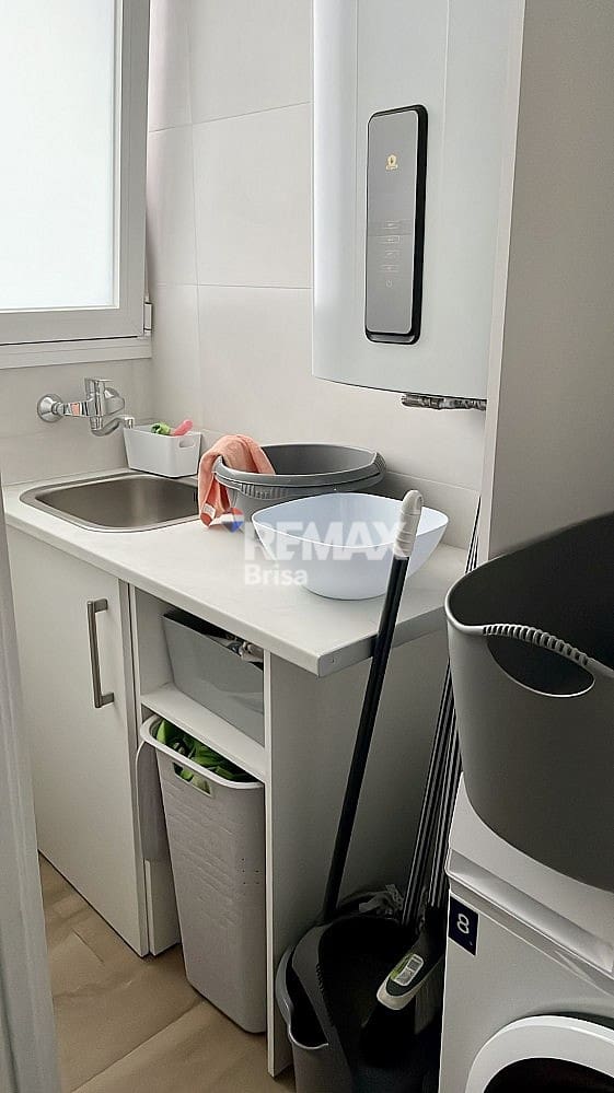 3 soveværelse Lejlighed til leje i Torre del Mar - € 1.100 (Ref: 8611746)