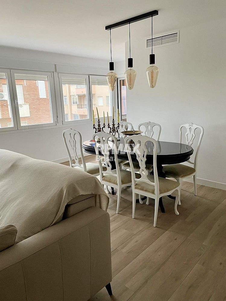 3 soveværelse Lejlighed til leje i Torre del Mar - € 1.100 (Ref: 8611746)