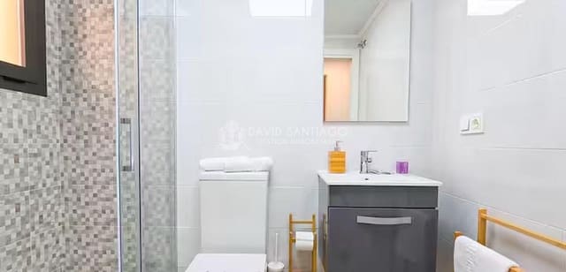 1 soveværelse Lejlighed til salg i Torre del Mar, Vélez-Málaga med swimmingpool - € 270.000 (Ref: 8782238)