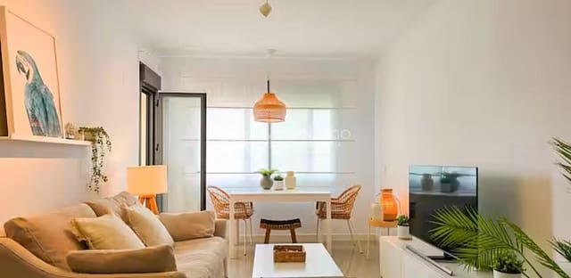 1 soveværelse Lejlighed til salg i Torre del Mar, Vélez-Málaga med swimmingpool - € 270.000 (Ref: 8782238)