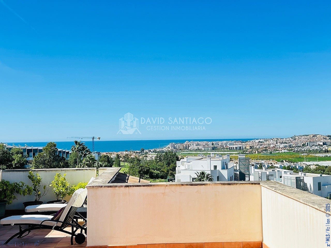 2 soveværelse Penthouse til salg i Velez-Malaga med swimmingpool - € 459.000 (Ref: 8848511)