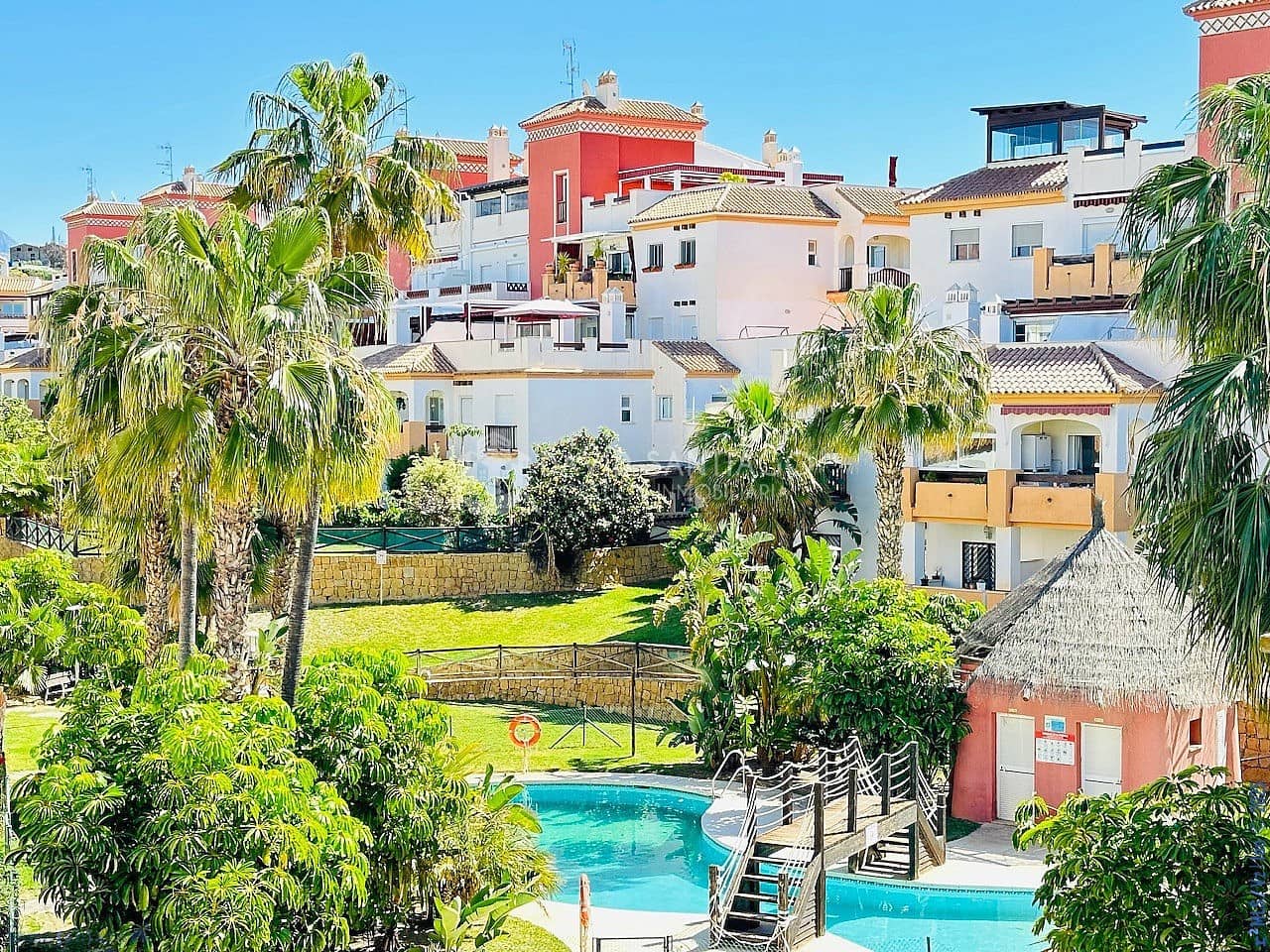 2 soveværelse Penthouse til salg i Velez-Malaga med swimmingpool - € 459.000 (Ref: 8848511)