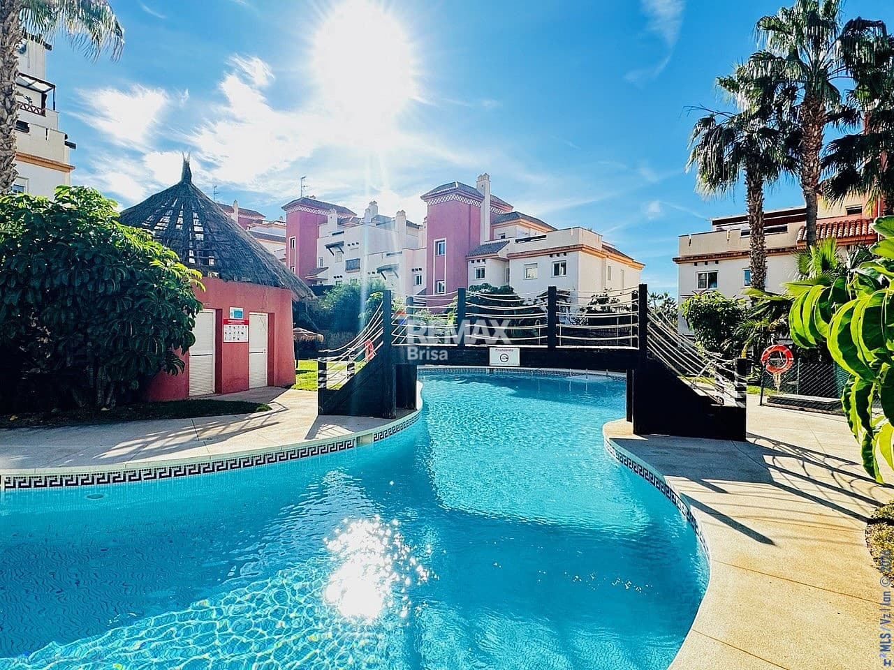 2 soverom Penthouse til salgs i Velez-Malaga med svømmebasseng - € 459 000 (Ref: 8848511)