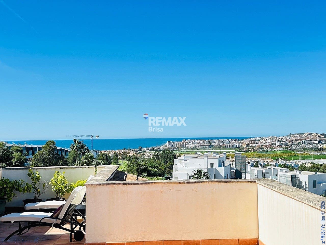 2 soverom Penthouse til salgs i Velez-Malaga med svømmebasseng - € 459 000 (Ref: 8848511)