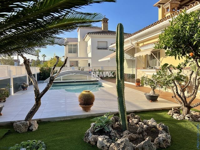 5 quarto Moradia para venda em Torre del Mar, Vélez-Málaga - 875 000 € (Ref: 8848514)