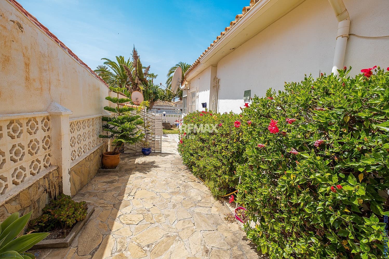 2 sypialnia Dom na sprzedaż w Torrox-Costa - 365 000 € (Ref: 8848517)