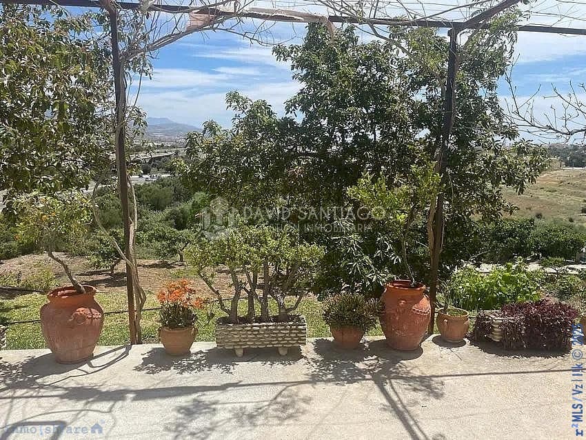 10 soveværelse Byhus til salg i Torre del Mar med swimmingpool - € 425.000 (Ref: 8848524)