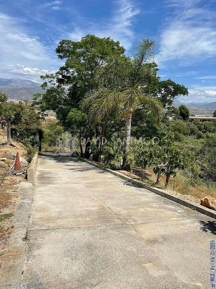 10 sypialnia Dom na sprzedaż w Torre del Mar z basenem - 425 000 € (Ref: 8848524)