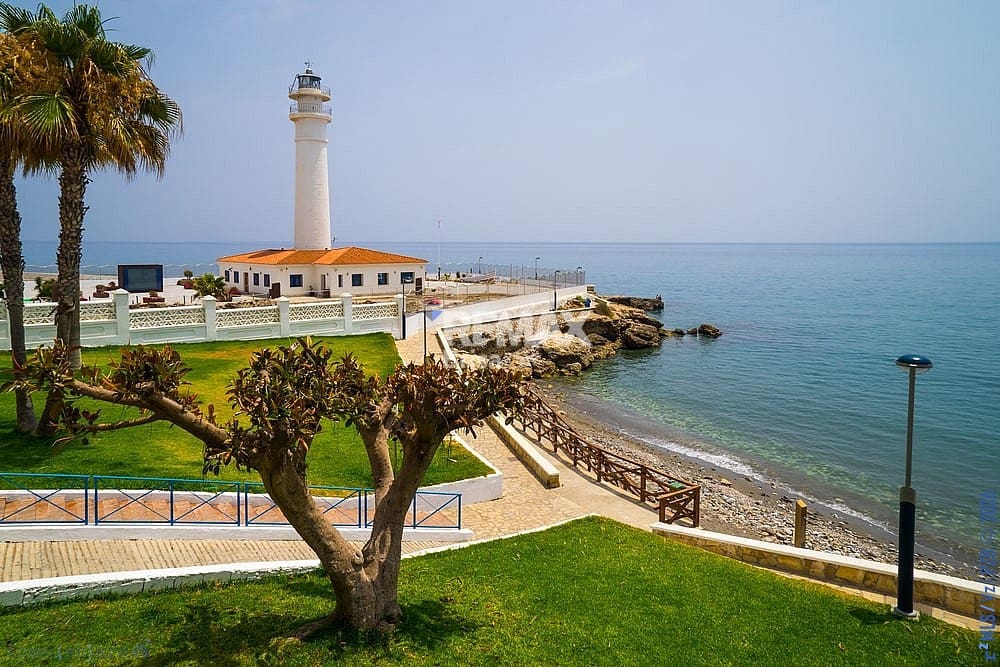 3 slaapkamer Huis te koop in Torrox-Costa - € 400.000 (Ref: 8848537)