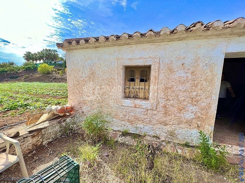 Ubebygd land til salgs i Velez-Malaga - € 199 000 (Ref: 8848550)