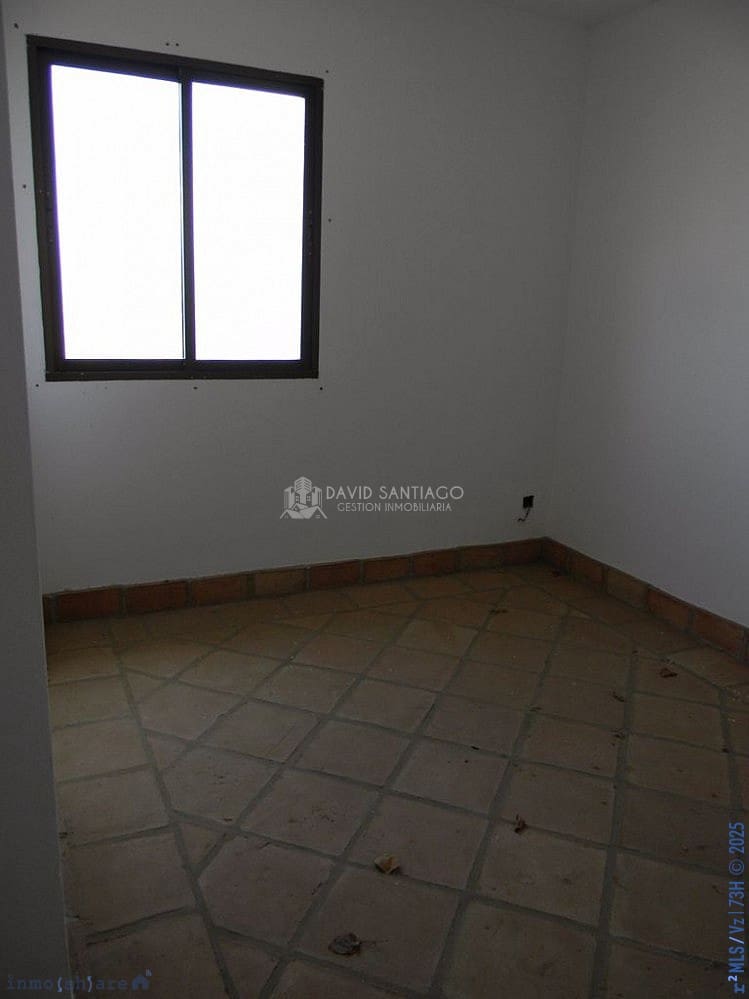 12 soveværelse Hotel til salg i Vinuela - € 400.000 (Ref: 8848552)