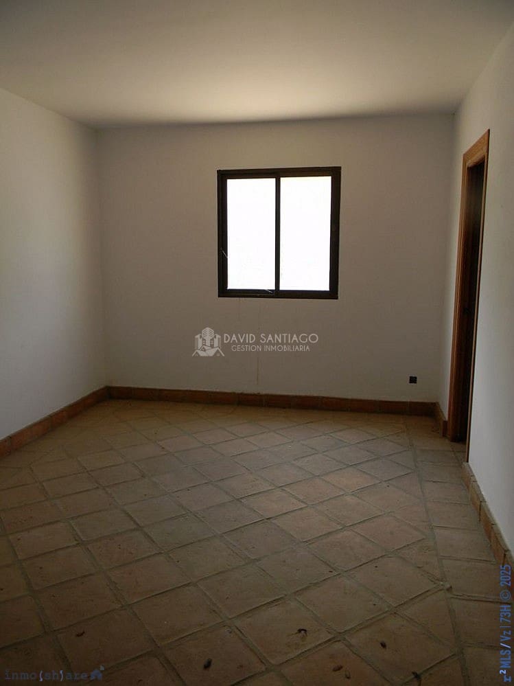 12 soveværelse Hotel til salg i Vinuela - € 400.000 (Ref: 8848552)