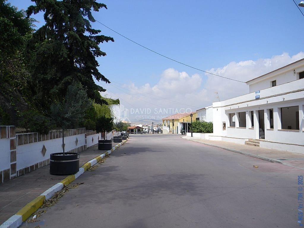 12 soveværelse Hotel til salg i Vinuela - € 400.000 (Ref: 8848552)