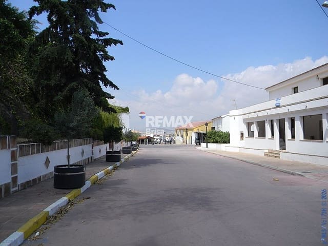 12 soverom Hotell til salgs i Viñuela - € 400 000 (Ref: 8848552)