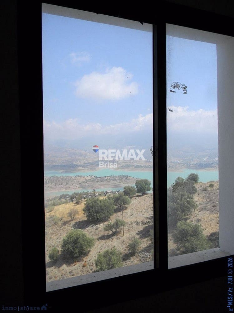 12 soverom Hotell til salgs i Vinuela - € 400 000 (Ref: 8848552)