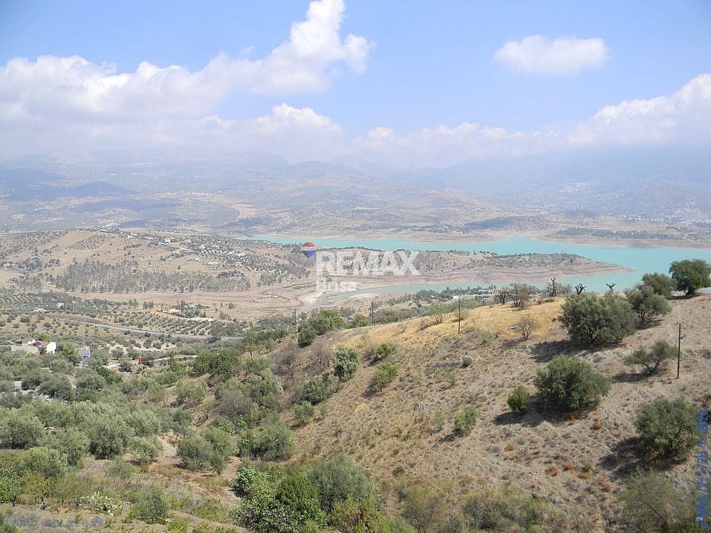 12 soverom Hotell til salgs i Vinuela - € 400 000 (Ref: 8848552)