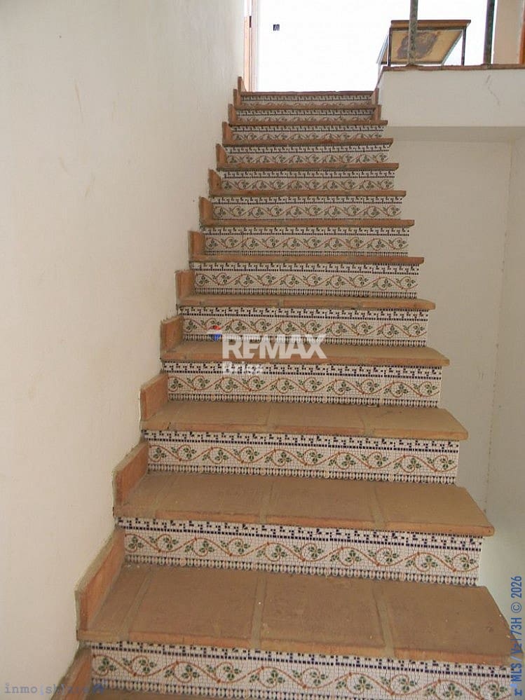 12 soverom Hotell til salgs i Vinuela - € 400 000 (Ref: 8848552)