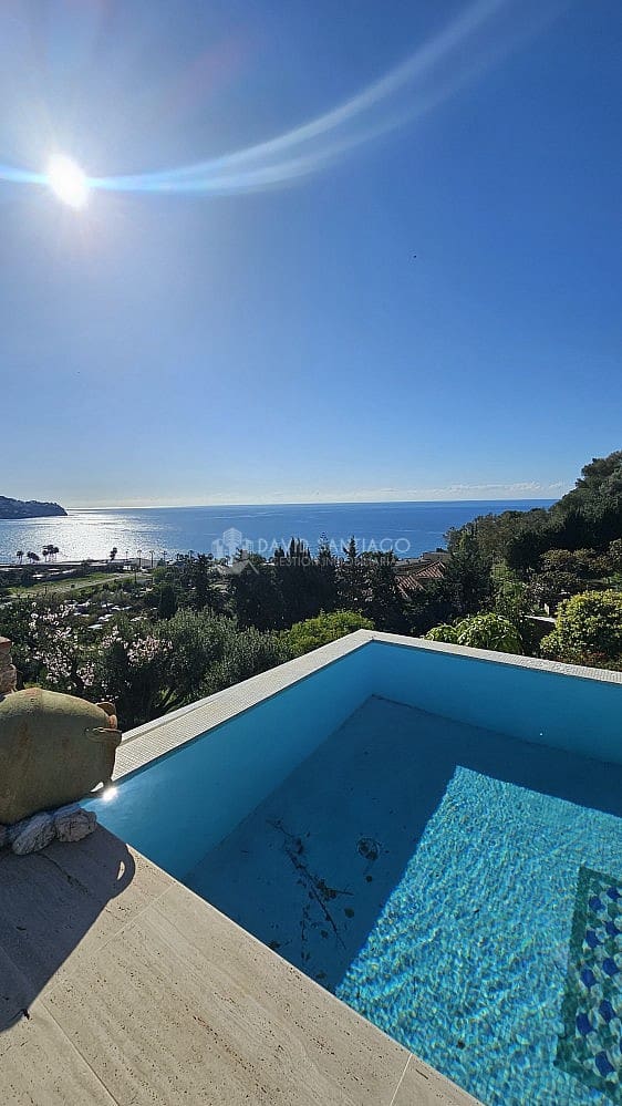 5 soveværelse Villa til salg i La Herradura med swimmingpool garage - € 1.180.000 (Ref: 8850418)