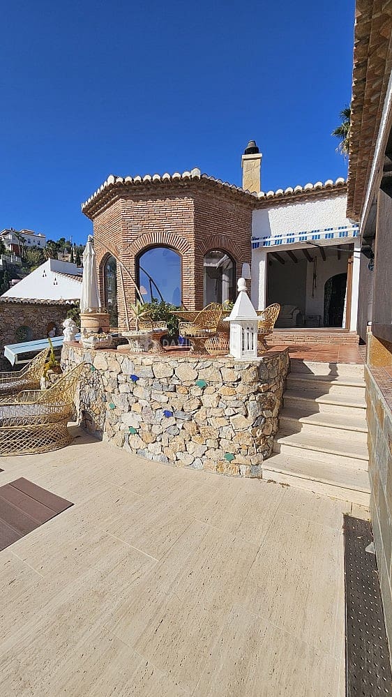 5 soveværelse Villa til salg i La Herradura med swimmingpool garage - € 1.180.000 (Ref: 8850418)