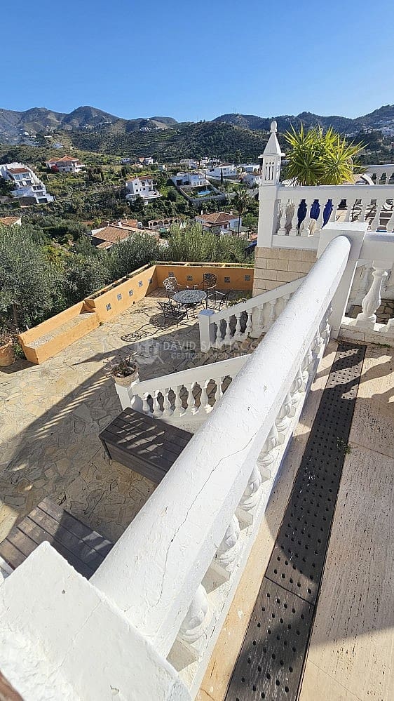 5 soveværelse Villa til salg i La Herradura med swimmingpool garage - € 1.180.000 (Ref: 8850418)