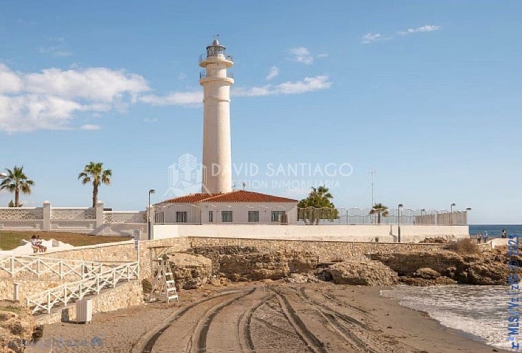 2 slaapkamer Appartement te koop in Torrox met garage - € 206.000 (Ref: 8879217)