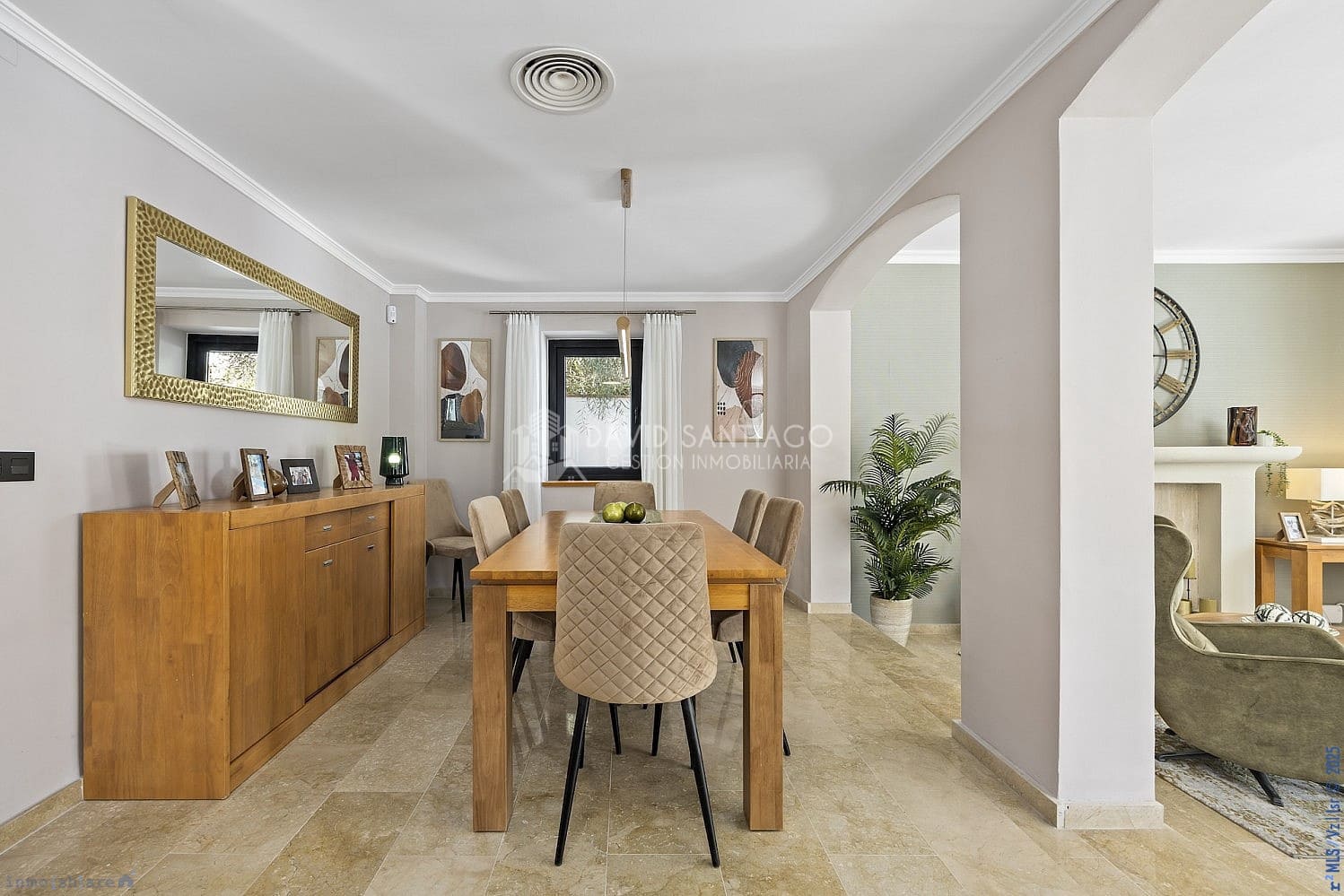 5 soveværelse Byhus til salg i Benahavis med swimmingpool garage - € 2.160.000 (Ref: 8879221)