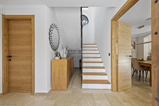 5 soverom Hus til salgs i Benahavís pueblo, Benahavís med svømmebasseng garasje - € 2 160 000 (Ref: 8879221)