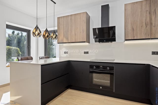 5 soverom Hus til salgs i Benahavís pueblo, Benahavís med svømmebasseng garasje - € 2 160 000 (Ref: 8879221)