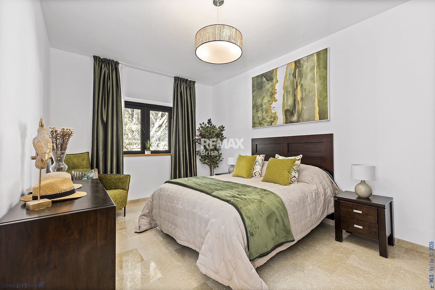 5 sypialnia Dom na sprzedaż w Benahavis z basenem garażem - 2 160 000 € (Ref: 8879221)