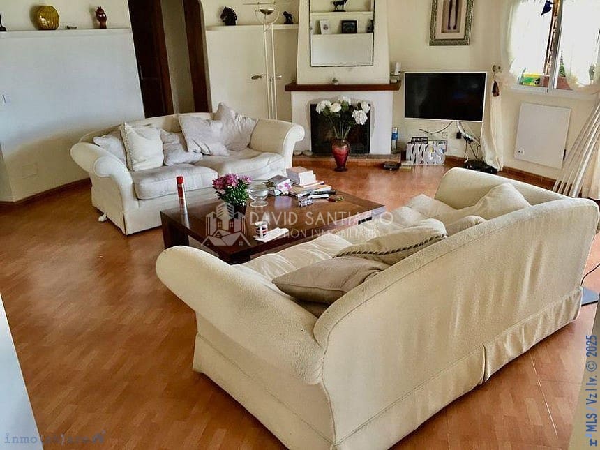 6 soveværelse Byhus til salg i Vinuela med swimmingpool garage - € 820.000 (Ref: 8879223)