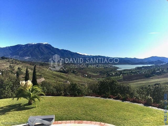 6 sovrum Hus till salu i Viñuela med pool garage - 820 000 € (Ref: 8879223)