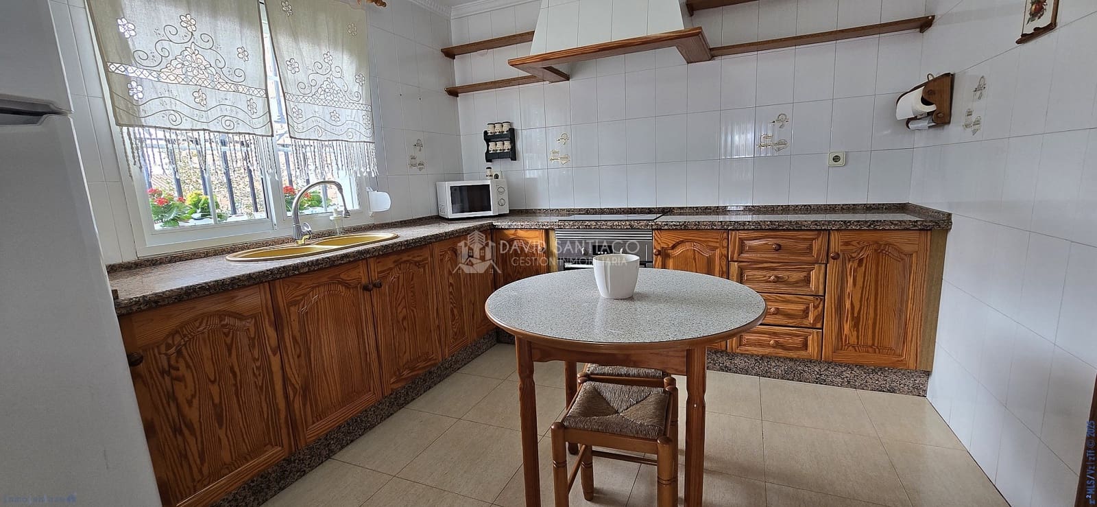 3 soveværelse Byhus til salg i Benajarafe med garage - € 315.000 (Ref: 8940686)