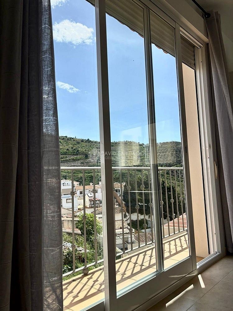 2 bedroom Apartment for rent in Benagalbon with garage - € 1,100 (Ref: 8977762)