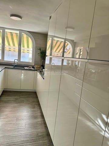 3 soveværelse Lejlighed til salg i Benajarafe, Vélez-Málaga med swimmingpool garage - € 330.000 (Ref: 8983307)