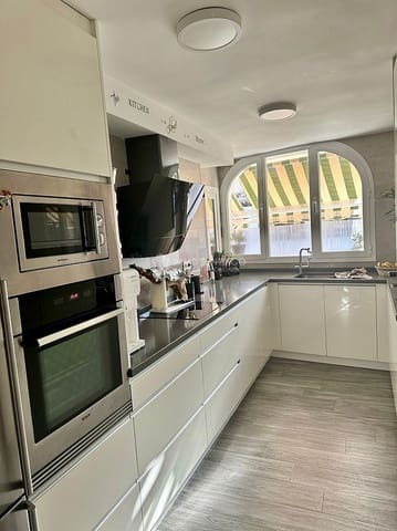 3 soveværelse Lejlighed til salg i Benajarafe, Vélez-Málaga med swimmingpool garage - € 330.000 (Ref: 8983307)