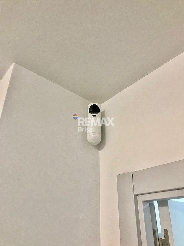 3 slaapkamer Appartement te huur in Rincon de la Victoria - € 1.700 (Ref: 9009942)