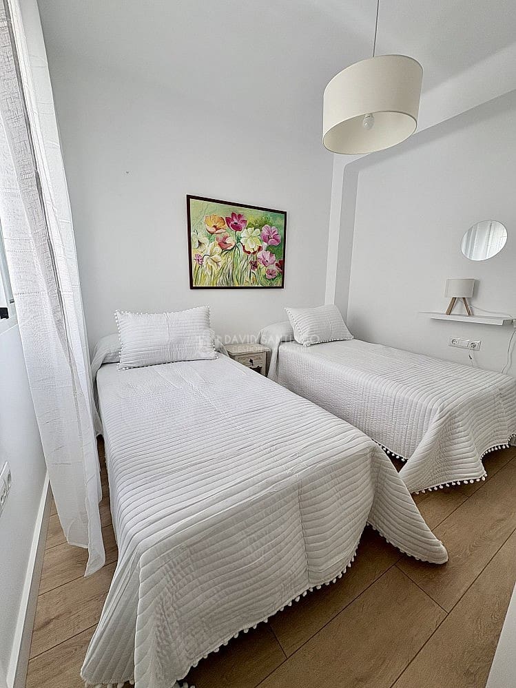 2 quarto Apartamento para arrendar em Torre del Mar - 1 100 € (Ref: 9018605)