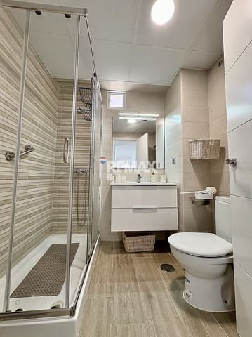 2 bedroom Apartment for rent in Torre del Mar, Vélez-Málaga - € 1,100 (Ref: 9018605)