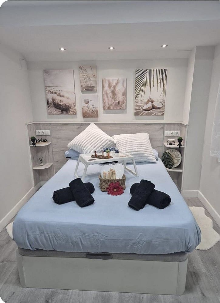 1 slaapkamer Appartement te huur in Caleta de Velez - € 790 (Ref: 9025376)