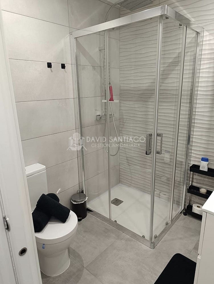 1 slaapkamer Appartement te huur in Caleta de Velez - € 790 (Ref: 9025376)