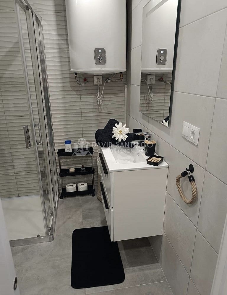 1 slaapkamer Appartement te huur in Caleta de Velez - € 790 (Ref: 9025376)