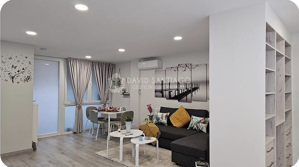 1 slaapkamer Appartement te huur in Caleta de Velez - € 790 (Ref: 9025376)