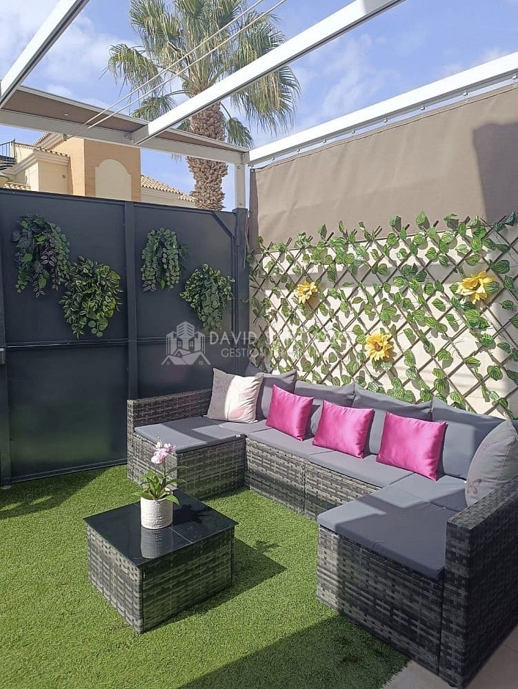 1 slaapkamer Appartement te huur in Caleta de Velez - € 790 (Ref: 9025376)