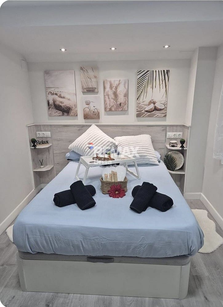 1 bedroom Apartment for rent in Caleta de Velez - € 790 (Ref: 9025376)