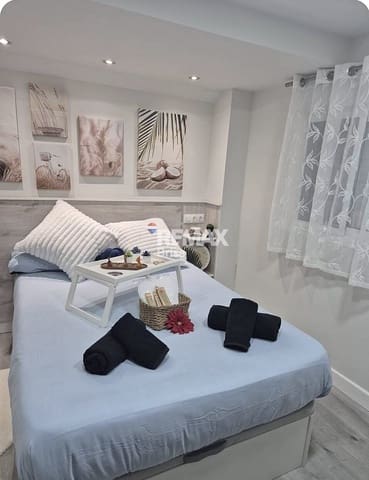 1 slaapkamer Appartement te huur in Caleta de Vélez, Vélez-Málaga - € 790 (Ref: 9025376)