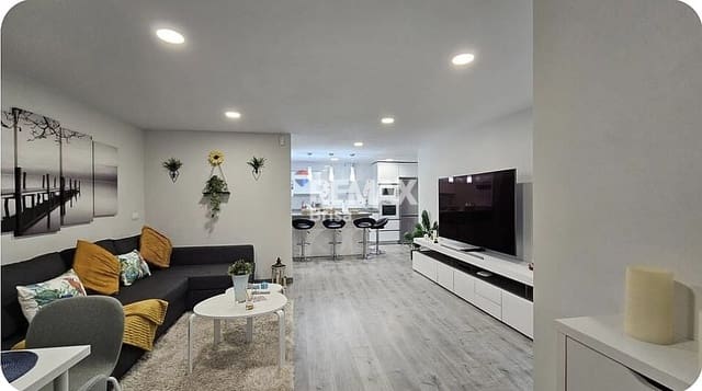 1 slaapkamer Appartement te huur in Caleta de Vélez, Vélez-Málaga - € 790 (Ref: 9025376)