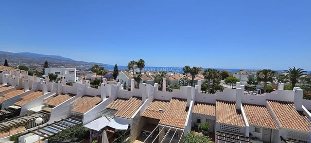 3 soveværelse Rækkehus til salg i Torre del Mar, Vélez-Málaga med swimmingpool - € 380.000 (Ref: 9033218)