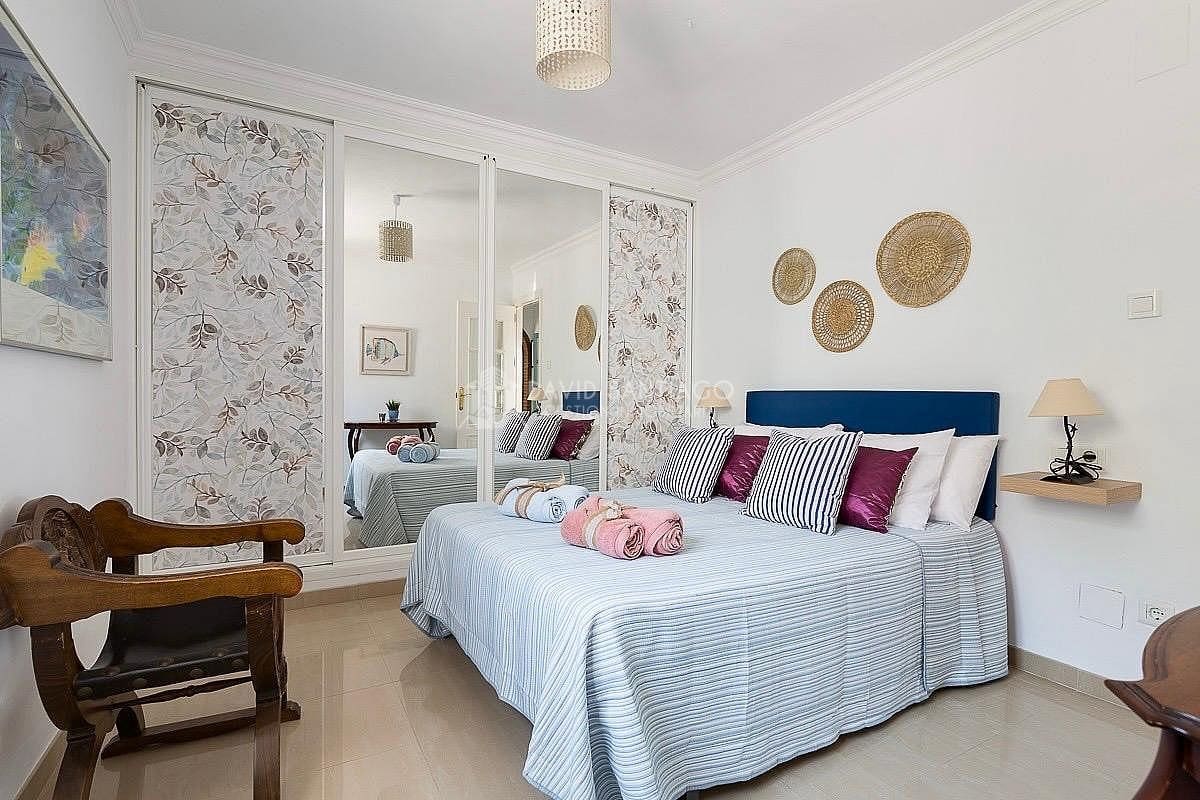 Maison de Ville de 2 chambres à louer à Caleta de Velez avec piscine - 1 300 € (Ref: 9035494)